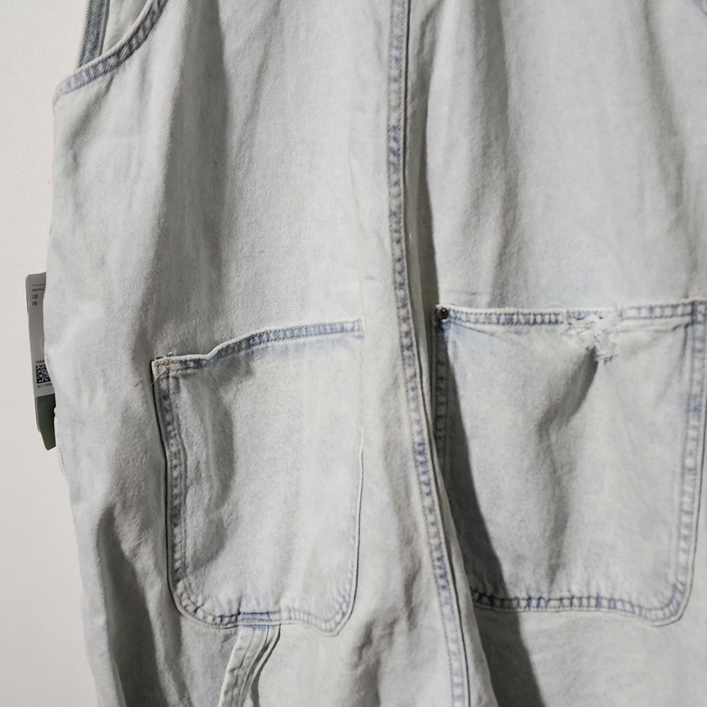 Nwt light blue denim short overalls - Picture 8 of 9